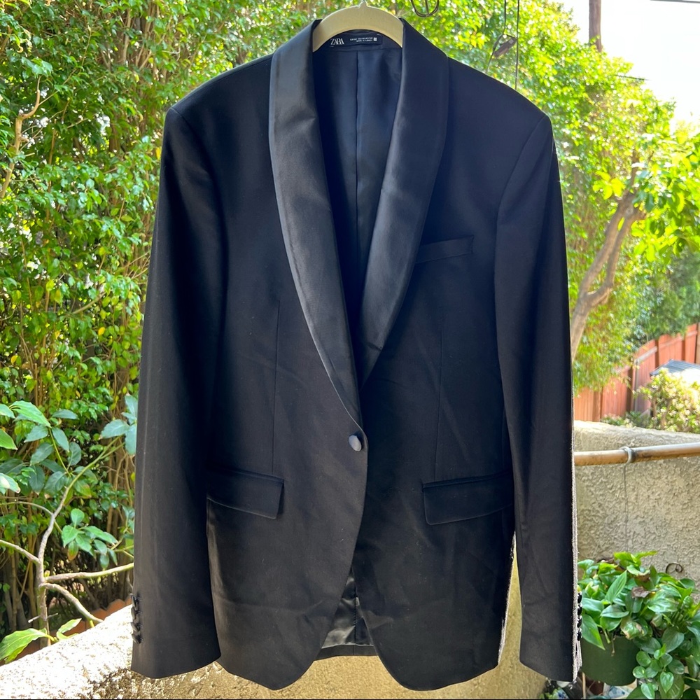 Zara Black Tuxedo Style Blazer